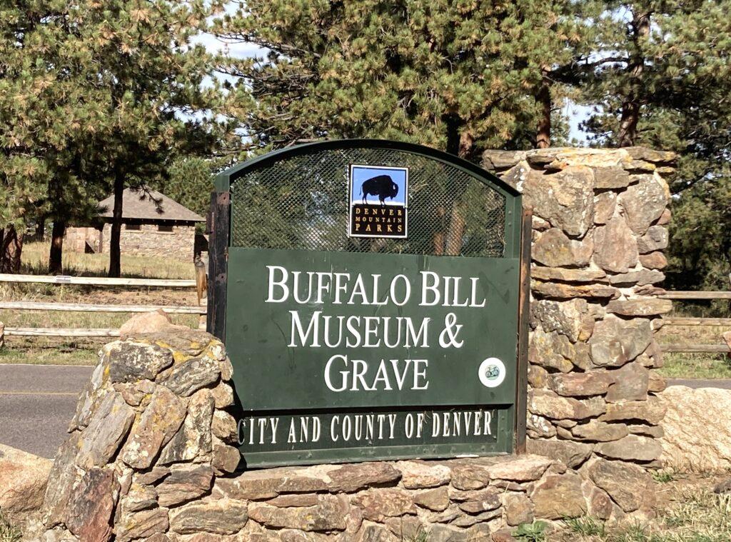 Lookout Mountain and Buffalo Bill Museum red rocks