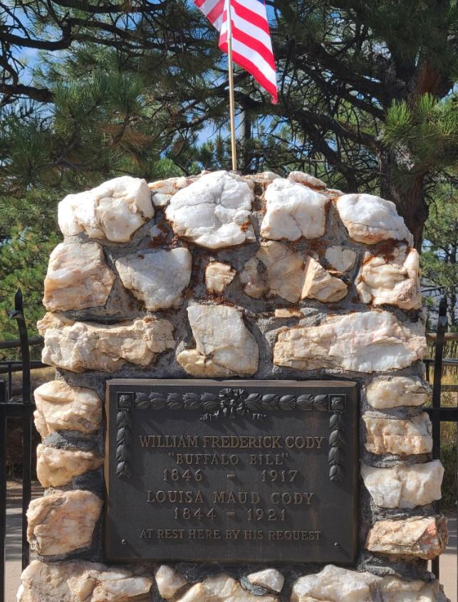 Lookout Mountain Buffalo Bill Grave 2026: Complete Museum Guide