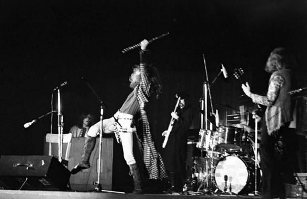 Red Rocks Famous Concerts List: Legendary Performances History 4 Denver Red Rocks Car Service Jethro Tull Riot - June 10, 1971